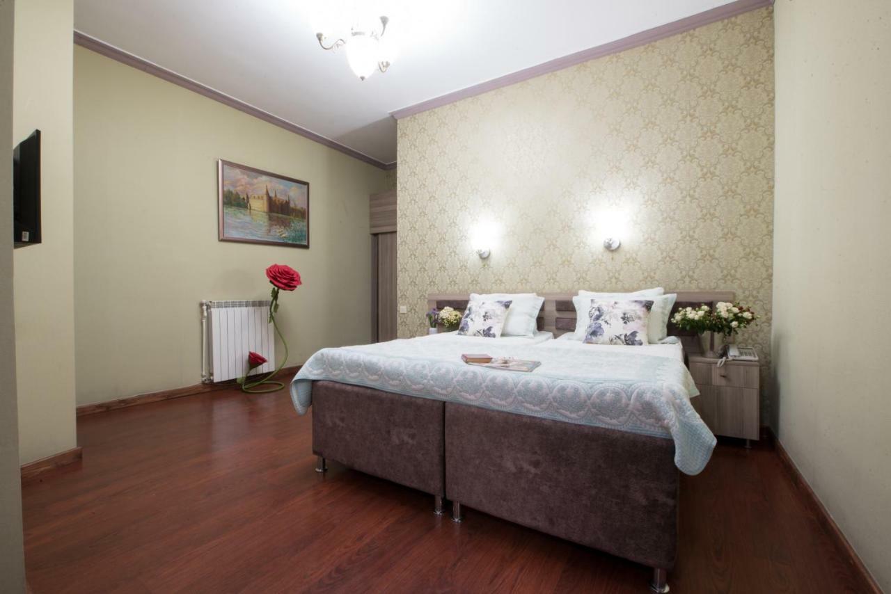 Votre Maison Ереван Екстериор снимка