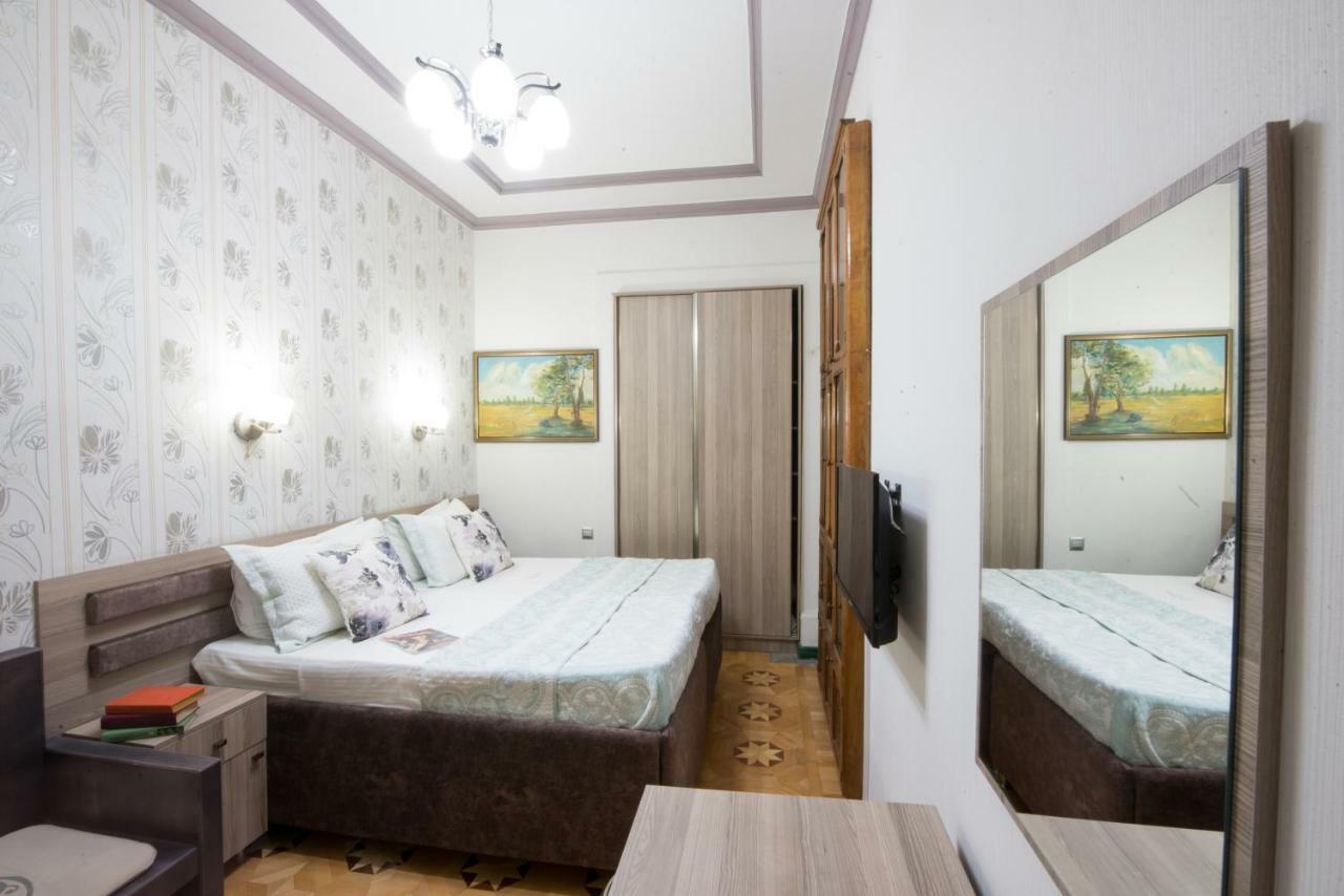 Votre Maison Ереван Екстериор снимка